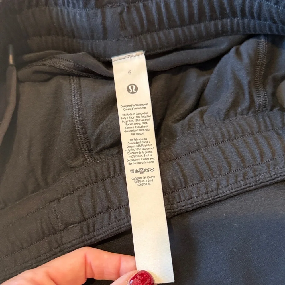 Lululemon lounge pants - Picture 2 of 4